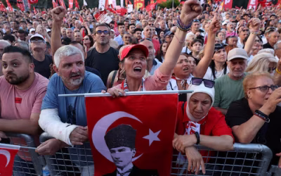 Turchia, continuano gli arresti degli oppositori di Erdoğan